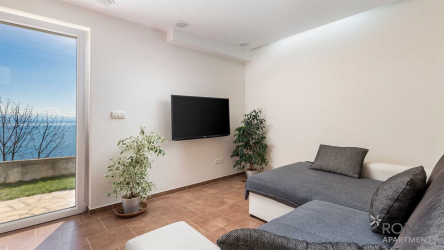 Apartment Lara